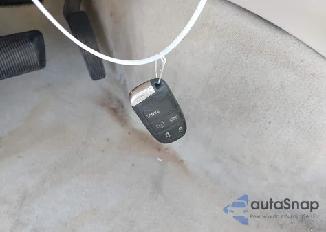 2013 Chrysler 300 Motown from USA, damaged, VIN 2C3CCAAG5DH740090